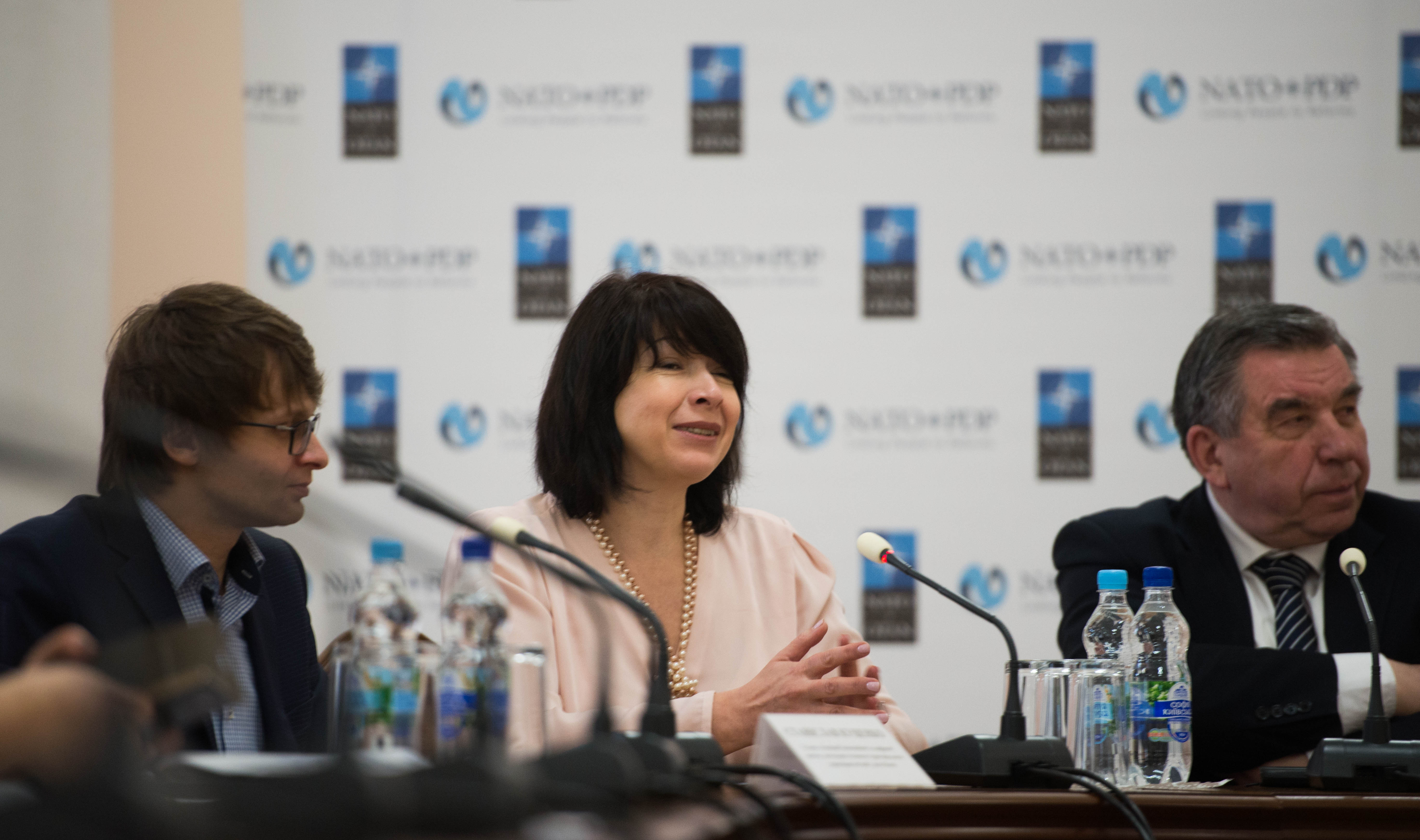 Новини: У КНУ розпочався «Практичний курс англійської мови» для ...